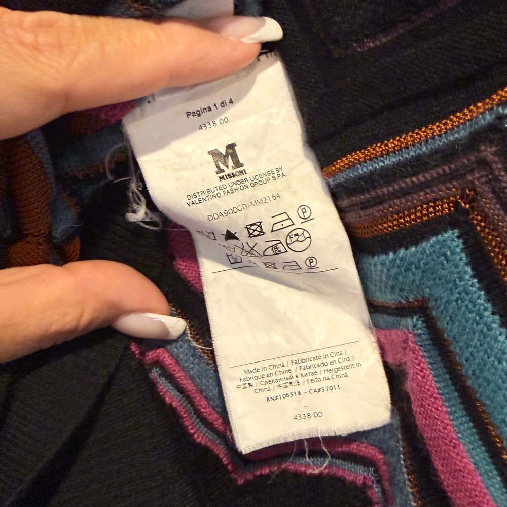 Missoni Multicolor Chevron Knit Sleeveless Sweatshirt - Black, Pink, Blue, Brown - Picture 10 of 15